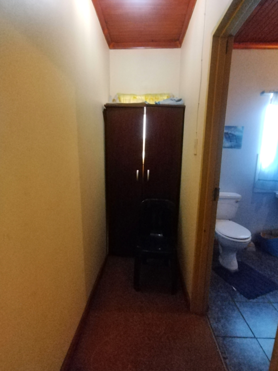 6 Bedroom Property for Sale in Kruisfontein Eastern Cape